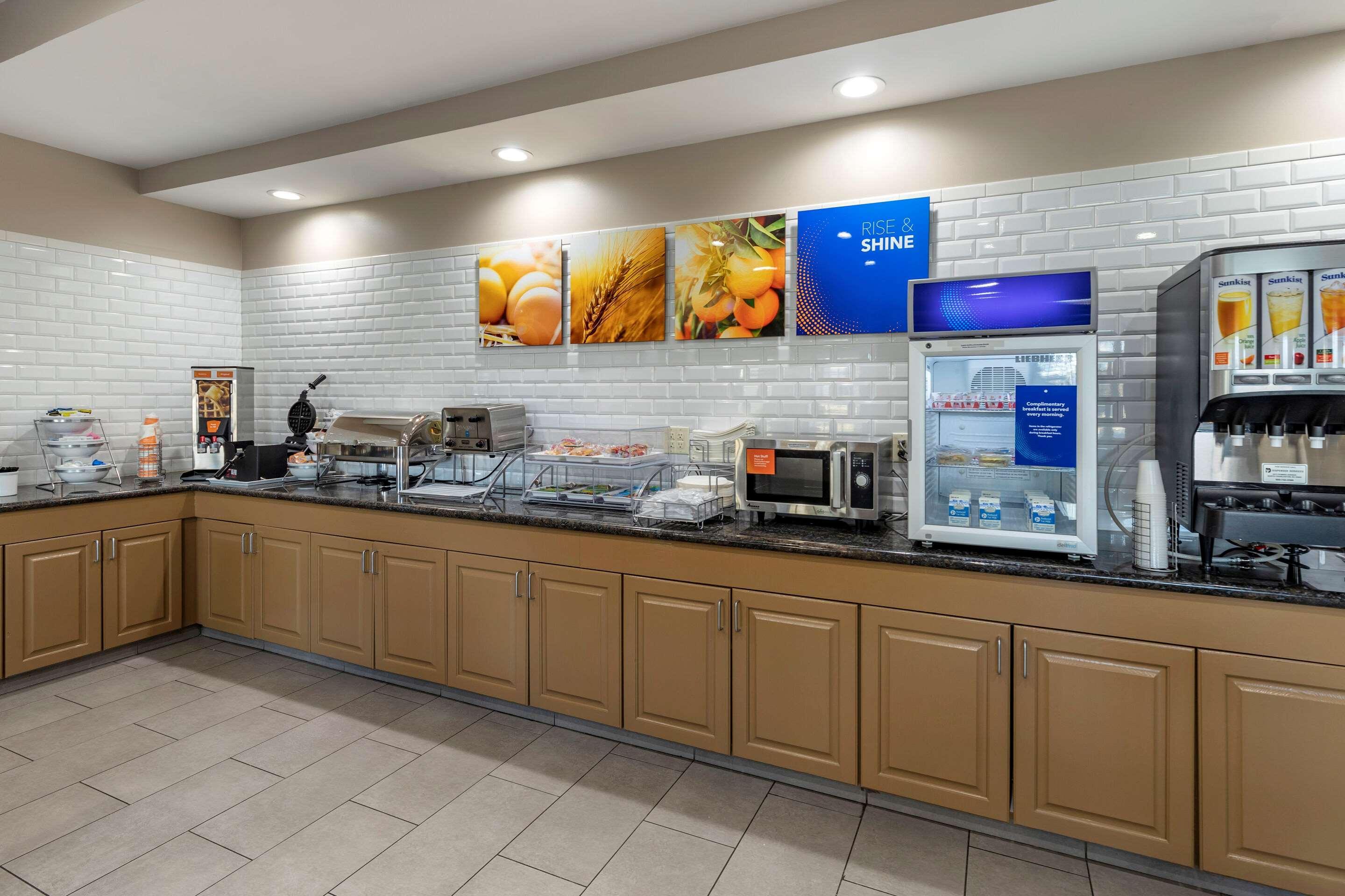 Comfort Inn & Suites High Point - Archdale Εξωτερικό φωτογραφία